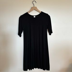 Old Navy Dress With Sleeves. Black. Small.